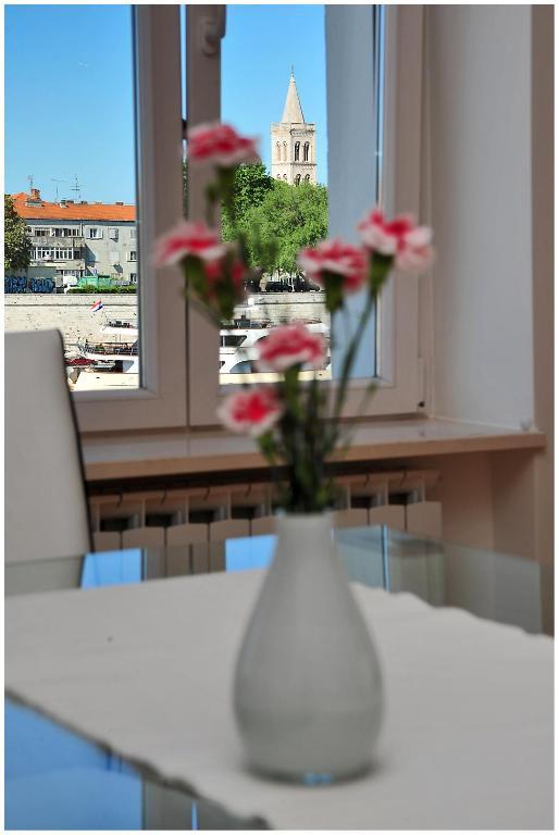 Eden Penthouse Apartments Zadar Rum bild